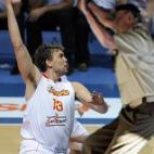 En pleno partido de baloncesto.