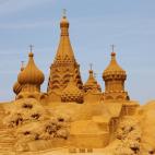 Un castillo de arena similar a la Plaza Roja de Moscú, en la edición de 2010 del festival de Blankenberge (Bélgica).