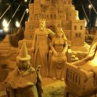 Esculturas del cuento de la Bella Durmiente, en Middelkerke, Bélgica.