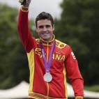 5c8b77e2360000ba1a6d2954