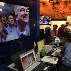 5c8b5dea230000dd04248cbd