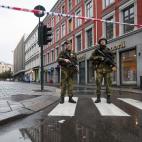 El ejército noruego también custodió las calles de Oslo los días posteriores al atentado con bomba en el edificio gubernamental, que provocó 10 muertos.