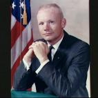 Armstrong, de civil (NASA)