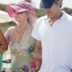 5c8b65542500000d04ca8f6a