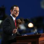 El presidente del RNC, Reince Priebus, llama al orden durante el segundo día de la Convención Nacional Republicana.