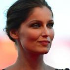 5c8b6a23200000430470b39b