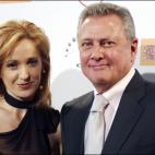 Los actores Carlos Larrañaga y Ana Escribano posando durante los premios cinematográficos José María Forque (2006)