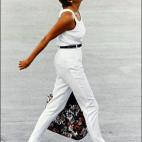 5c8ac97b360000e01c6c11ce