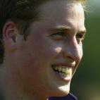 Primer plano del príncipe, tras participar en un partido de polo.