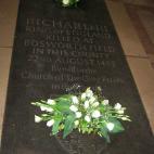 5c8acb9d2500000d04c9a99e