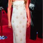 Aniston, a su llegada a los premios Emmy del año 2004