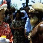 5c8b7cf1360000c81a6d3563