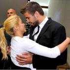 5c8a7a7e360000a61b6b858e