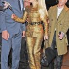 5c8aca40250000bd0581c0bc