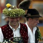 Dos hombres, durante el festival.
