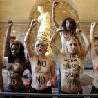 5c8accfd240000f404a3b65e