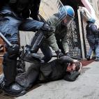 5c8acd21230000d50423bc22