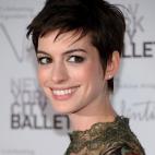 La actriz Anne Hathaway también ha apoyado a Obama