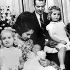 5c8a885d2300007f01233740