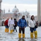 5c8b73cc2300005400e83b2f