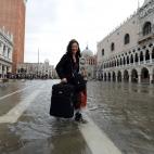 5c8b73d02500000d04cab41d