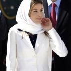 5c8aab6a240000f404a37671