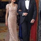 5c8aab77250000580681863b