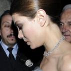 5c8b7ecf240000f7054da0bf