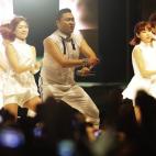 5c8acf00240000f404a3ba4a