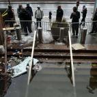 5c8acf3c2500000704c9b043