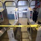 5c8acf4e240000f7054c7f4e