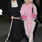 5c8a37492500000704c8c269