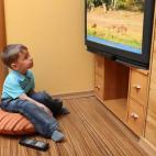 Si tu hijo responde bien a los incentivos, ¡ofrécele uno si termina los deberes! Podría ser una recompensa sencilla como jugar en la calle con sus amigos, ver media hora de su programa de televisión preferido, o hacer una actividad especial ...