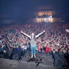 Actuación de Steve Aoki