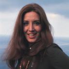 5c8a4bc0250000580680f56a