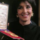 5c8a4bc22500000a0680f56e