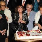 5c8a4bc7250000520680f578