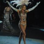 5c8ad00c2400004205a3bc47