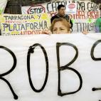 5c8a443320000045046eee1e