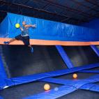 5c8b2cef20000045047053d0