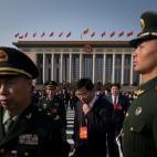 Delegados salen del Palacio del Pueblo tras la inauguración del Congreso