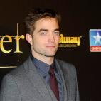 5c8ad0dd2500000704c9b353