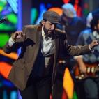 5c8b2fa122000051001a7ed6