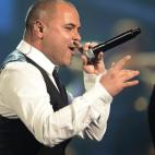 5c8b2fa12500000704ca4186