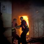 5c8ad085360000c81a6c1f06