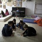 5c8ad091240000f404a3bd46