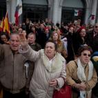 5c8a49ef250000580680f2d1