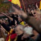 5c8a49f3260000e104fe2777