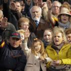 5c8a49f5260000e804fe277d