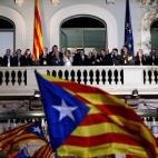 CiU ha logrado el tercer peor resultado de su historia, ya que habría que remontarse a 1980, en las primeras autonómicas catalanas con Jordi Pujol, con 43 diputados y a 2003, en las primeras sin él y con 46 escaños, para vislumbrar un escena...